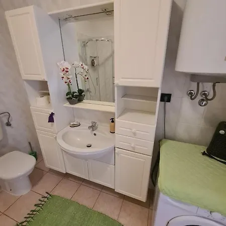 Antonio Apartment *