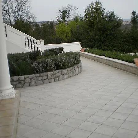 Antonio Apartment